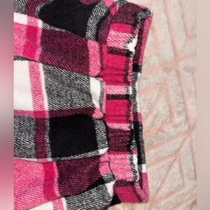 Dress skirt. 3 buttons on the side.